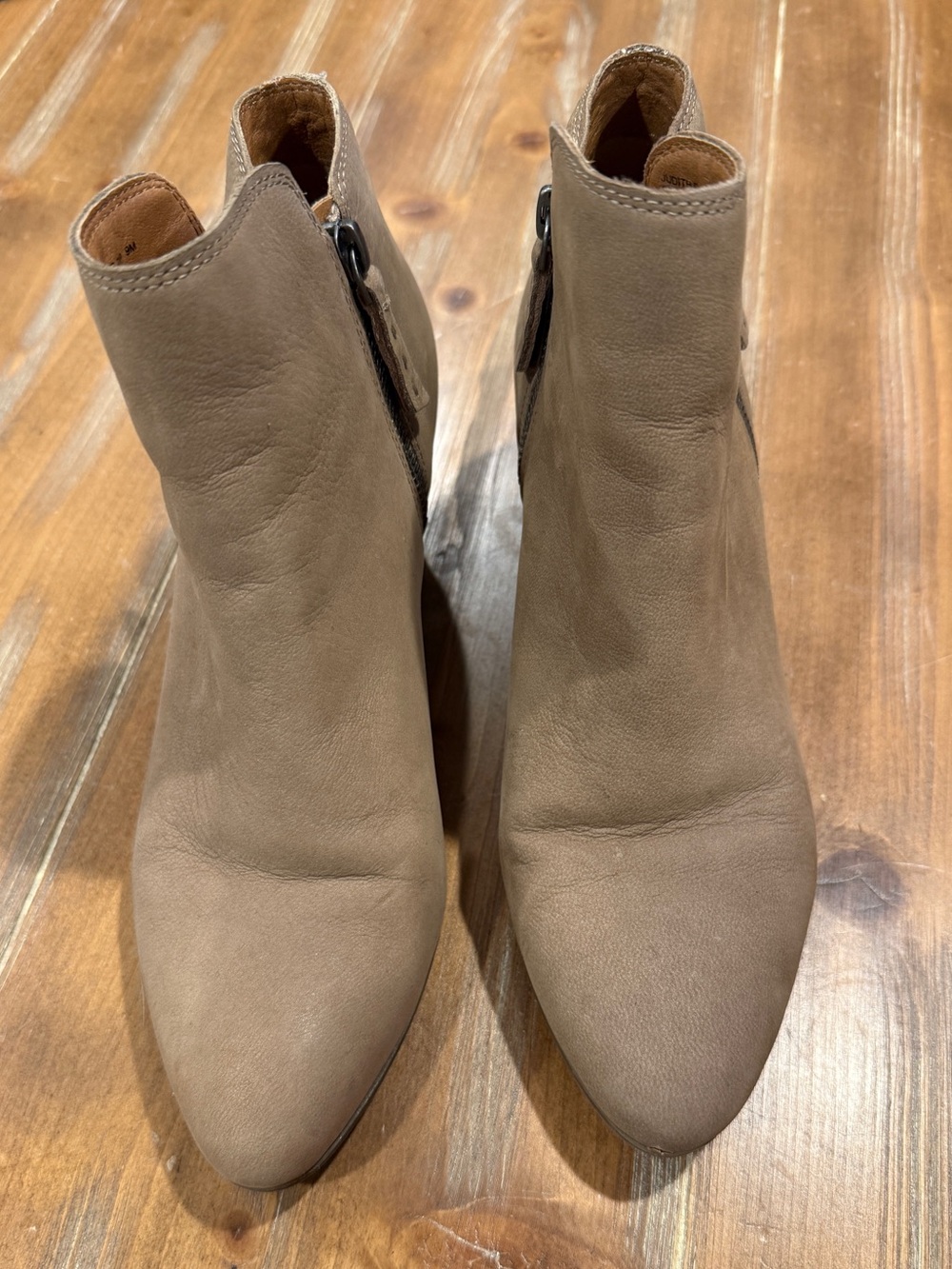 Frye Judith Zip Bootie Suede Block Heel Side Zip Ankle Boot Ash Gray Size 9M